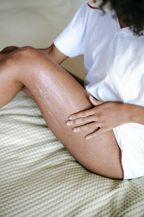 American Academy of Dermatology Association says that stretch marks are not harmful and may go away on their own. However, certain treatments can effectively treat extreme cases or reduce their appearance.
Stretch marks are very fine, narrow lines on the surface of the skin. They aren’t painful but can make people feel self-conscious. In this blog, our aesthetic treatment professionals in FL have discussed why stretch marks appear and what you can do to prevent/treat them. 
So let’s get started. 
Why Do Stretch Marks Appear?
Not everyone develops stretch marks on their skin. People dealing with hormonal issues, growth spurts, or rapid weight gain/loss are more likely to develop stretch marks. You’re also more likely to notice fine lines on your skin during puberty, pregnancy, or weight training. 
The Timeline of Stretch Marks Development
Stretch marks initially appear as red, purple, or even brown-colored streaks. They’re common in the thigh, armpit, and belly regions. Moreover, genetics or the amount of melanin in your skin may also interfere with the appearance of stretch marks. In the early stages, you may also notice itchiness and roughness on the skin.
However, with time, stretch marks tend to fade and sink into the skin and may cause a slight depression on the surface. 
How to Prevent Stretch Marks?
Stretch marks are harmless, but you may not like their appearance. Don’t worry, because our stretch mark treatment experts in FL are here with the most effective ways to prevent and treat them:
1.Topical Treatments
Regular moisturizing, oiling, and cream massages can help in reducing stretch mark progression on your skin. However, you may also talk to a skin specialist who can recommend a Vitamin C, retinol, or hyaluronic acid-rich treatment to improve your skin’s texture. 